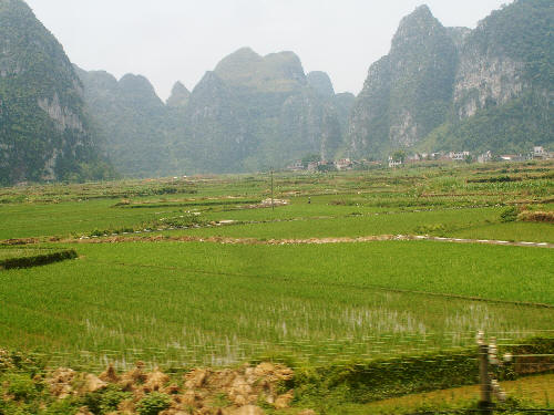 Guangxi: wapienne górki i pola ryżowe