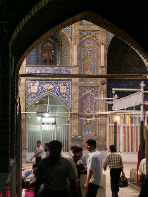 Teheran: meczet na bazarze