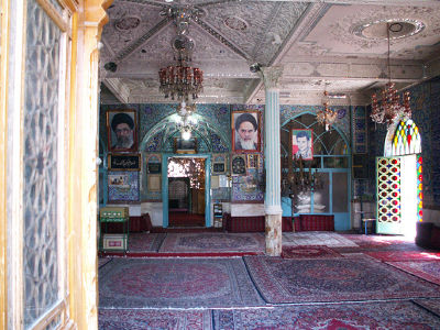 Qazvin: mauzoleum Amineha Khatuna