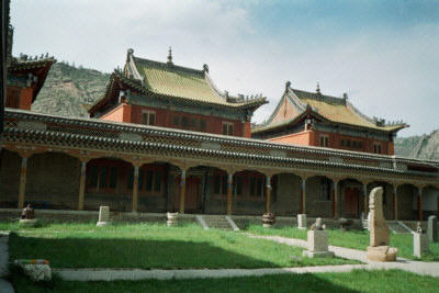 Klasztor-muzeum w Cecerleg