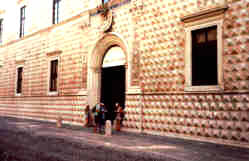 Palazzo Diamanti